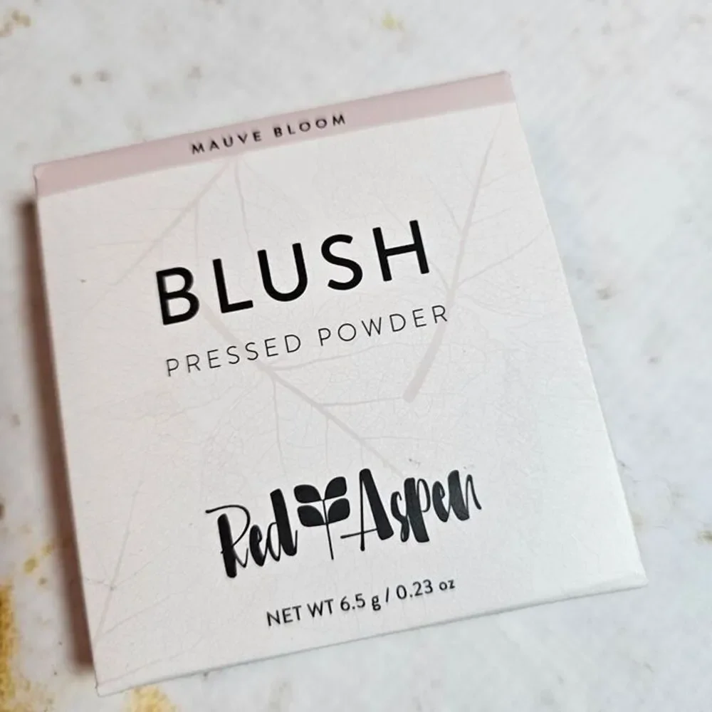 NEW Red Aspen Blush Mauve Bloom Lightweight Creamy Powder Long Lasting